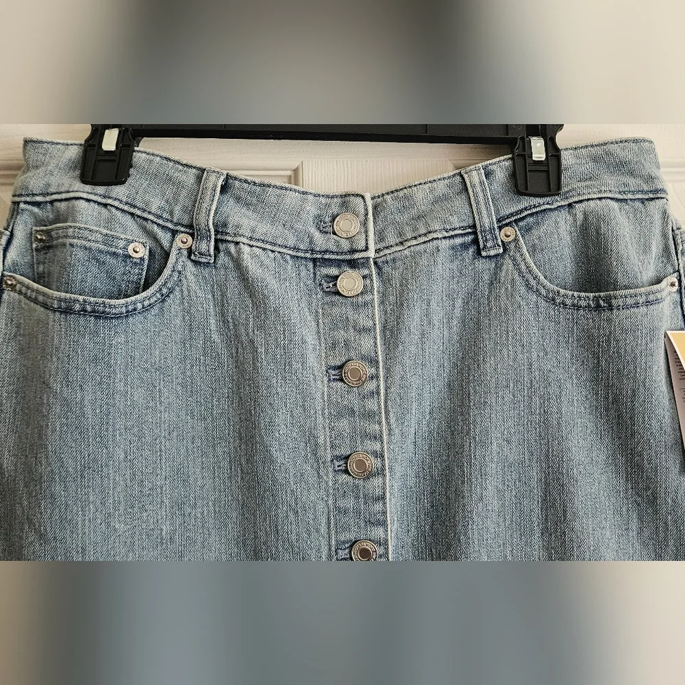 NWT‎ Michael Kors Women's Button Front Denim Midi Skirt: Sky Haze Wash: Size- 12